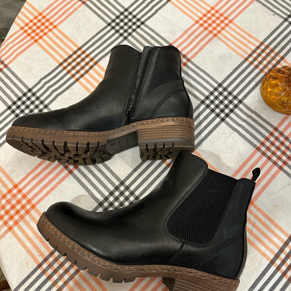 Black Ankle Boots